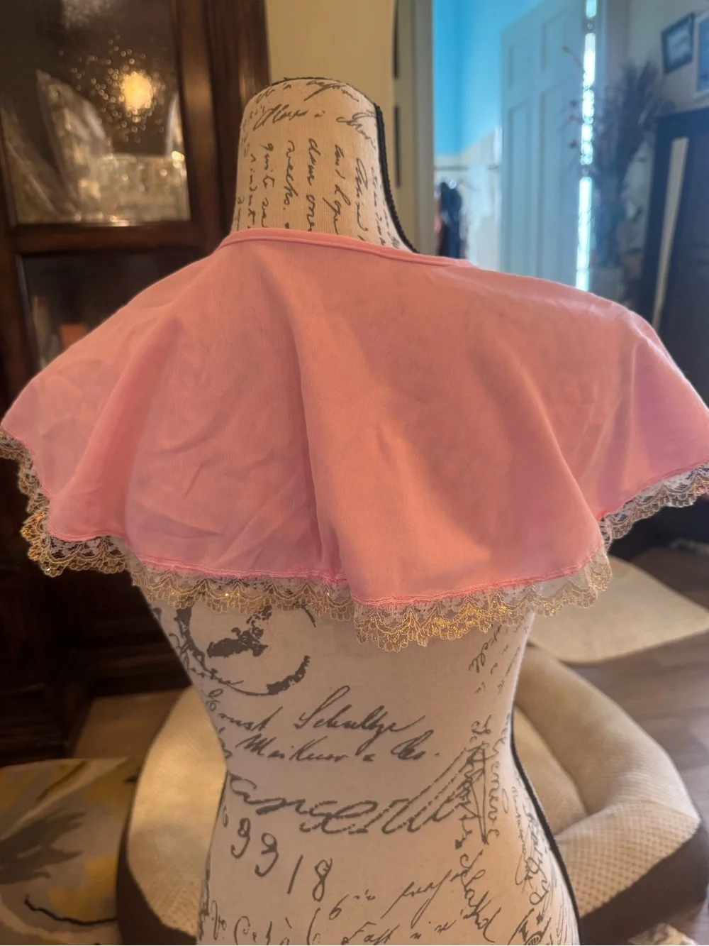 Child’s Pink Lace-Trim Shoulder Capelet